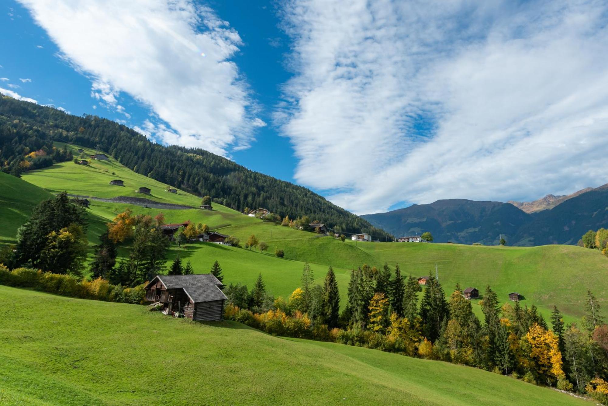 Ferienwohnung Ausblick Zillertal Hainzenberg Ngoại thất bức ảnh