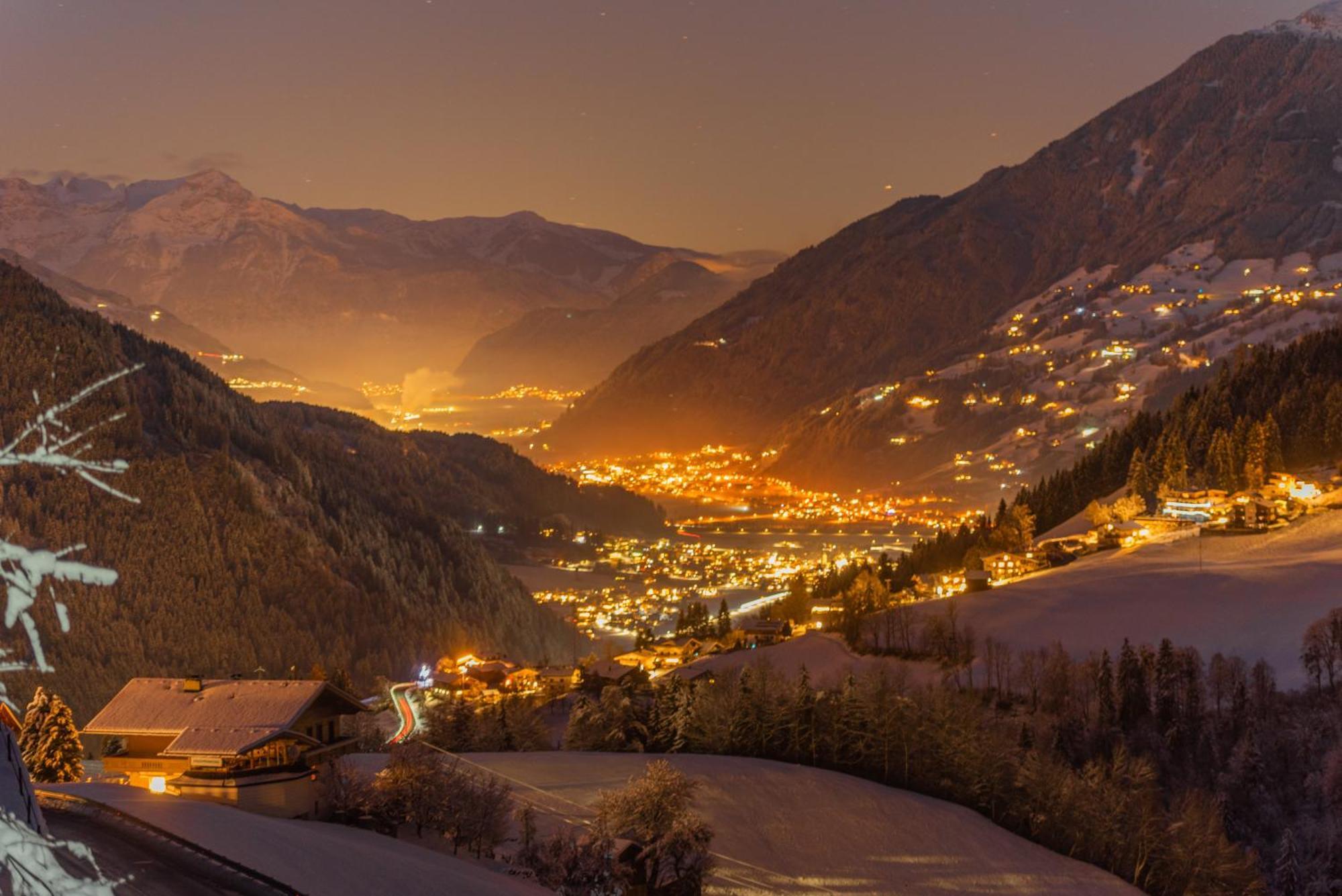Ferienwohnung Ausblick Zillertal Hainzenberg Ngoại thất bức ảnh