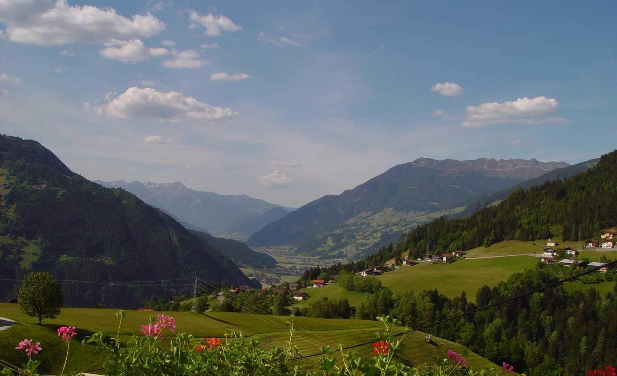 Ferienwohnung Ausblick Zillertal Hainzenberg Ngoại thất bức ảnh